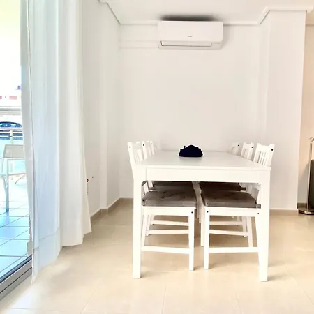 Modern With Pool Close To The Beach. *